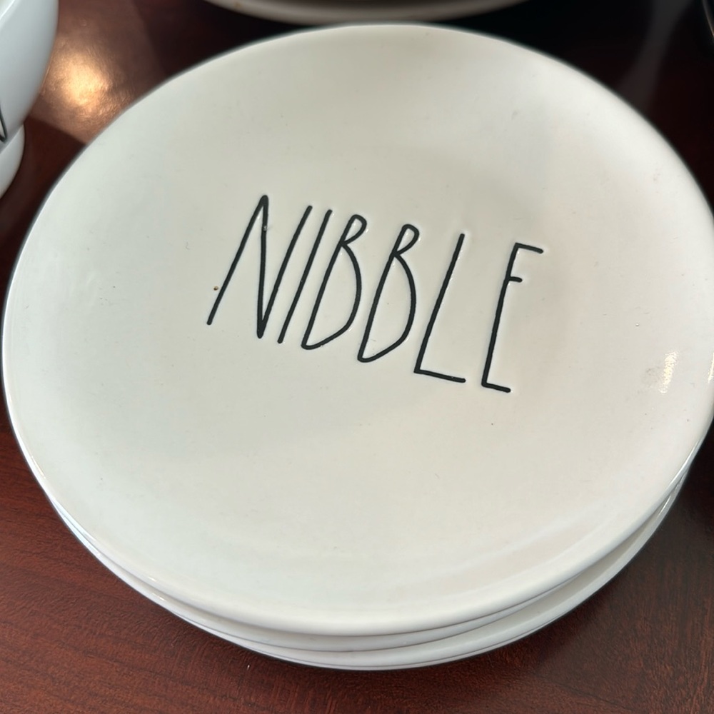 6” RAE DUNN plates NIBBLE